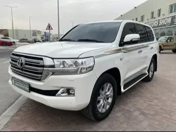 Toyota  Land Cruiser  VXR  2018  Automatic  168,000 Km  8 Cylinder  Four Wheel Drive (4WD)  SUV  White