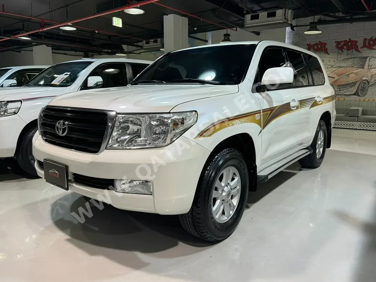 Toyota  Land Cruiser  GX  2010  Automatic  163,000 Km  6 Cylinder  Four Wheel Drive (4WD)  SUV  White