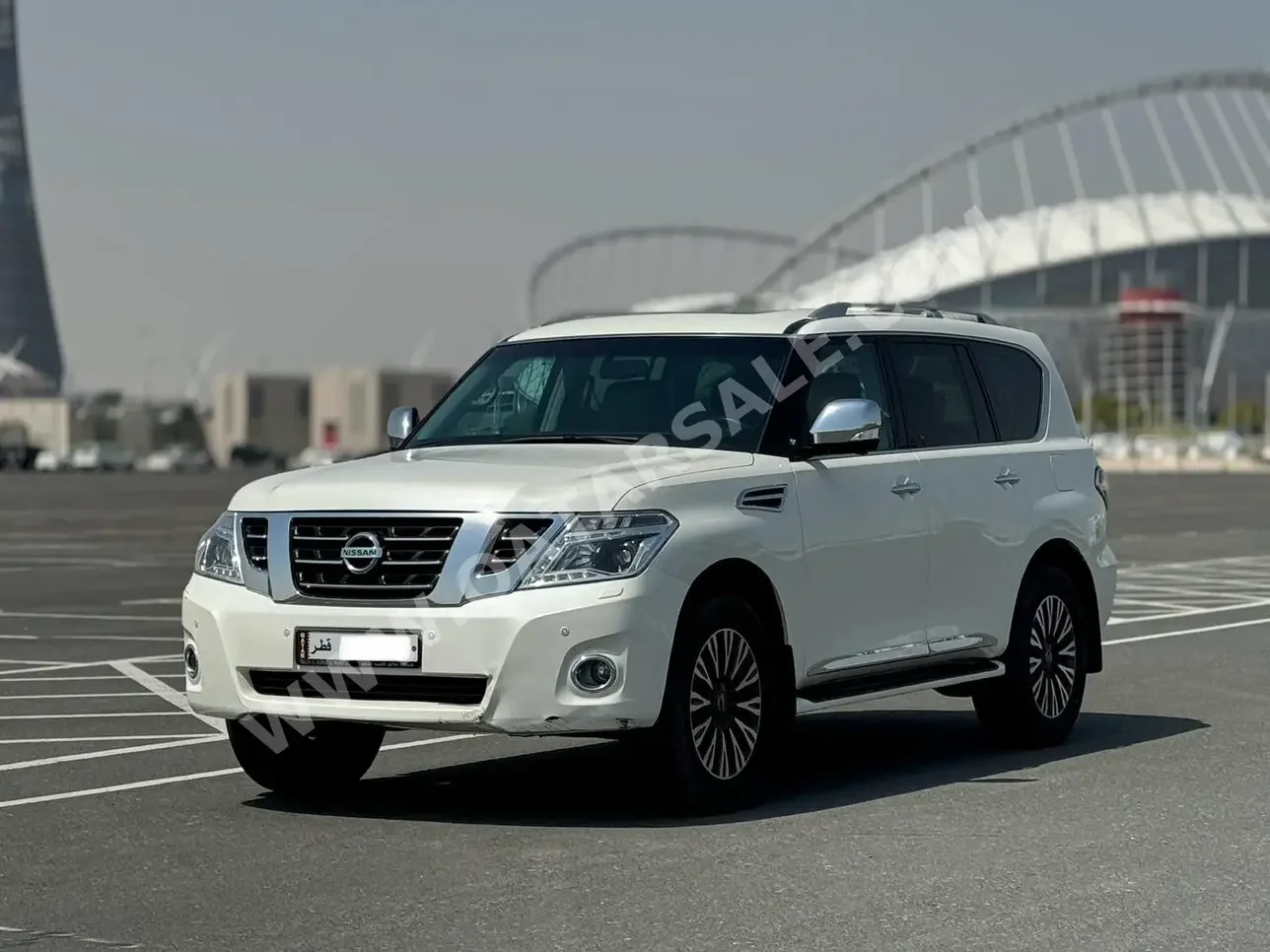 Nissan  Patrol  Platinum  2017  Automatic  95,000 Km  6 Cylinder  Four Wheel Drive (4WD)  SUV  White