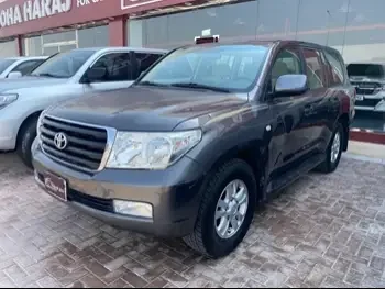 Toyota  Land Cruiser  GX  2011  Automatic  400,000 Km  6 Cylinder  Four Wheel Drive (4WD)  SUV  Gray