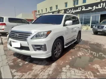 Lexus  LX  570  2012  Automatic  205,000 Km  8 Cylinder  Four Wheel Drive (4WD)  SUV  White