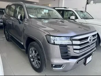 Toyota  Land Cruiser  GXR Twin Turbo  2024  Automatic  0 Km  6 Cylinder  Four Wheel Drive (4WD)  SUV  Gray  With Warranty