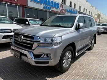 Toyota  Land Cruiser  GXR  2019  Automatic  123,000 Km  8 Cylinder  Four Wheel Drive (4WD)  SUV  Gray