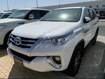 Toyota  Fortuner  2020  Automatic  33,000 Km  4 Cylinder  Four Wheel Drive (4WD)  SUV  White