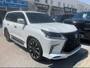 Lexus  LX  570 S  2017  Automatic  161,000 Km  8 Cylinder  Four Wheel Drive (4WD)  SUV  White