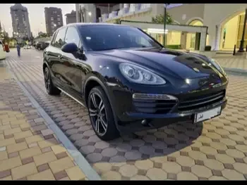 Porsche  Cayenne  2014  Tiptronic  112,000 Km  6 Cylinder  Four Wheel Drive (4WD)  SUV  Black