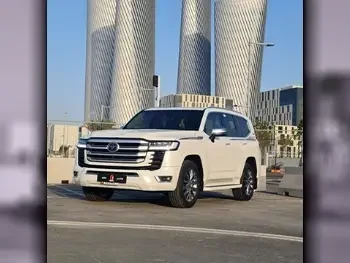 Toyota  Land Cruiser  VXR Twin Turbo  2022  Automatic  65,000 Km  6 Cylinder  Four Wheel Drive (4WD)  SUV  White  With Warranty