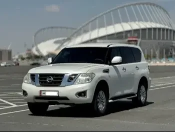 Nissan  Patrol  SE  2014  Automatic  152,000 Km  8 Cylinder  Four Wheel Drive (4WD)  SUV  White