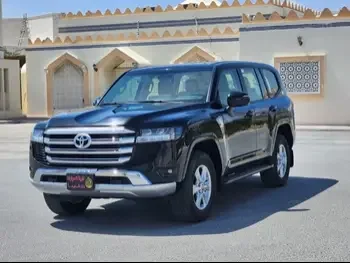  Toyota  Land Cruiser  GXR Twin Turbo  2022  Automatic  58,000 Km  6 Cylinder  Four Wheel Drive (4WD)  SUV  Black  With Warranty