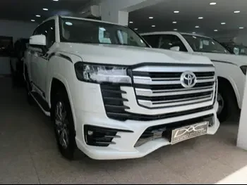 Toyota  Land Cruiser  GXR Twin Turbo  2023  Automatic  0 Km  6 Cylinder  Four Wheel Drive (4WD)  SUV  White  With Warranty