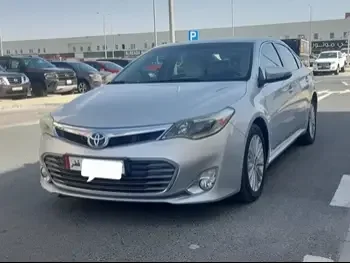 Toyota  Avalon  Limited  2014  Automatic  208,000 Km  6 Cylinder  Front Wheel Drive (FWD)  Sedan  Silver