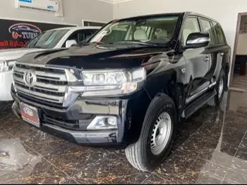 Toyota  Land Cruiser  VXR  2019  Automatic  103,000 Km  8 Cylinder  Four Wheel Drive (4WD)  SUV  Black