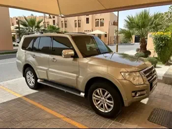 Mitsubishi  Pajero  3.8 Gold Edition  2014  Automatic  119,800 Km  6 Cylinder  Four Wheel Drive (4WD)  SUV  Light Gold