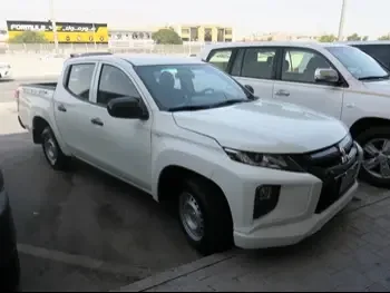 Mitsubishi  L 200  Diesel  2022  Manual  1,800 Km  4 Cylinder  Rear Wheel Drive (RWD)  Pick Up  White  With Warranty