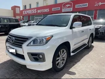 Lexus  LX  570  2014  Automatic  260,000 Km  8 Cylinder  Four Wheel Drive (4WD)  SUV  White