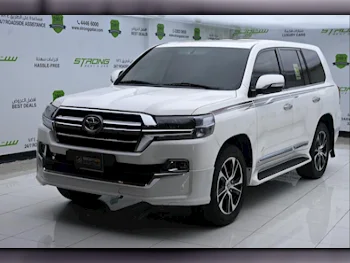 Toyota  Land Cruiser  GXR- Grand Touring  2020  Automatic  138,000 Km  6 Cylinder  Four Wheel Drive (4WD)  SUV  White