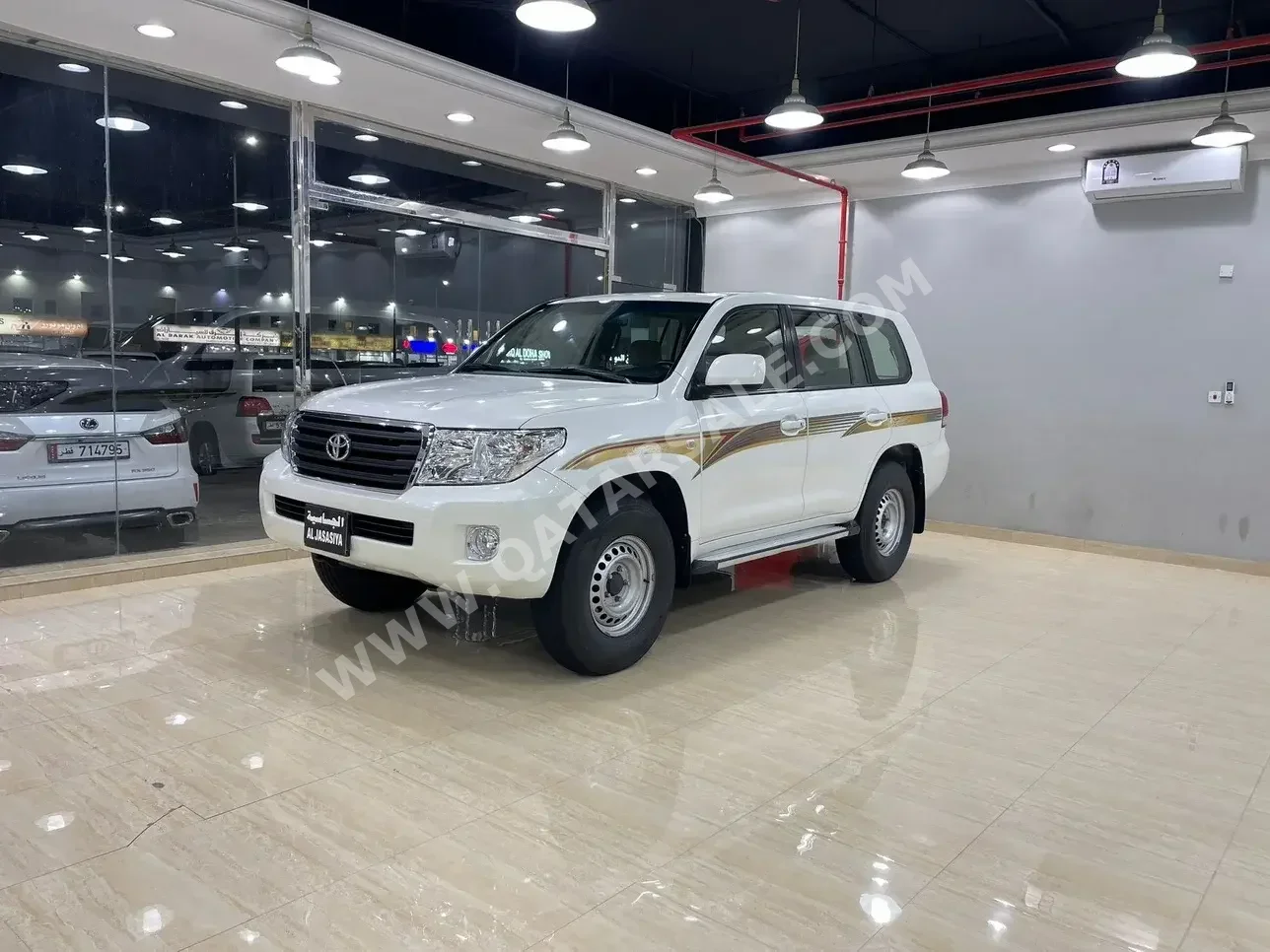 Toyota  Land Cruiser  GX  2010  Automatic  312,000 Km  6 Cylinder  Four Wheel Drive (4WD)  SUV  White