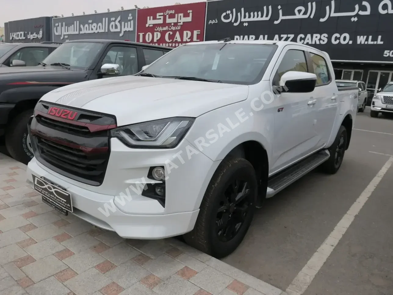 Isuzu  D-Max  GT  2023  Automatic  0 Km  4 Cylinder  Four Wheel Drive (4WD)  Pick Up  White  With Warranty