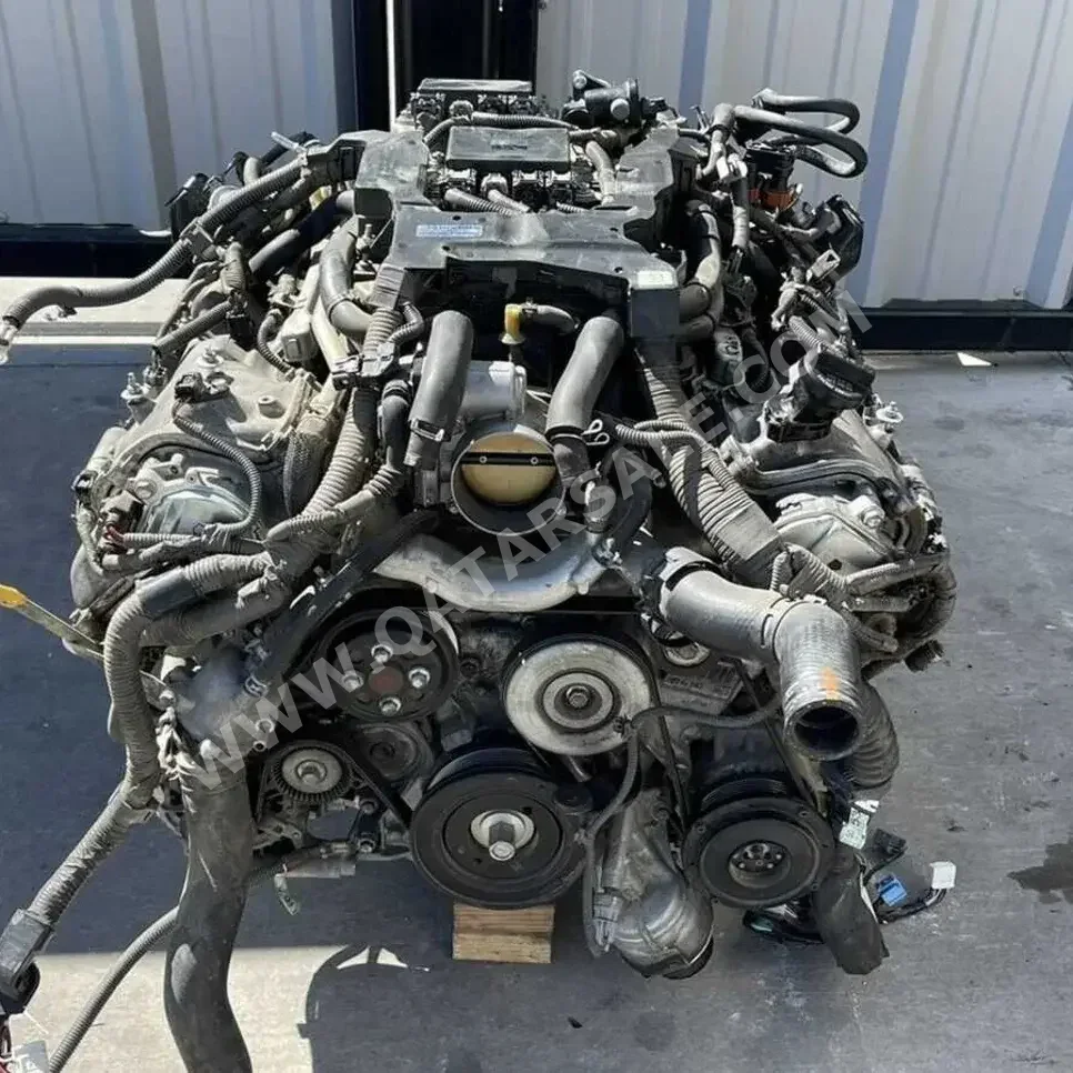 Car Parts Toyota  Land Cruiser  Engine & Engine Parts  Japan Part Number: 1UR FR Saloon