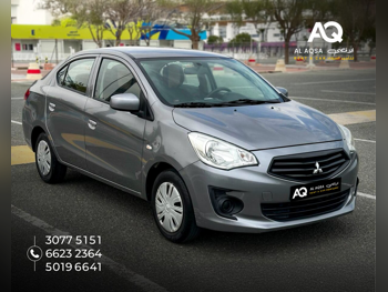 متسوبيشي  اتراج  سيدان  رمادي  2021