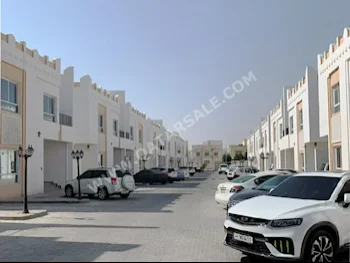 2 Bedrooms  Apartment  For Rent  in Umm Salal -  Umm Salal Ali  Not Furnished