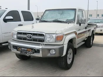 Toyota  Land Cruiser  LX  2020  Manual  119,000 Km  6 Cylinder  Four Wheel Drive (4WD)  Pick Up  White