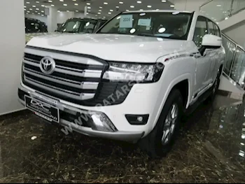 Toyota  Land Cruiser  GXR  2024  Automatic  0 Km  6 Cylinder  Four Wheel Drive (4WD)  SUV  White  With Warranty