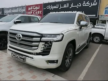 Toyota  Land Cruiser  GXR Twin Turbo  2023  Automatic  15,000 Km  6 Cylinder  Four Wheel Drive (4WD)  SUV  White  With Warranty