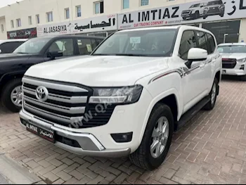 Toyota  Land Cruiser  GXR Twin Turbo  2022  Automatic  15,000 Km  6 Cylinder  Four Wheel Drive (4WD)  SUV  White  With Warranty