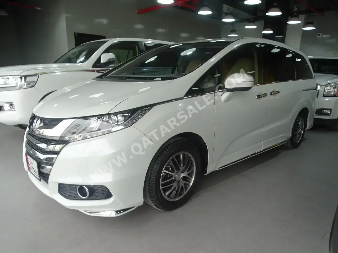 Honda  Odyssey  2019  Automatic  46,000 Km  6 Cylinder  Front Wheel Drive (FWD)  Van / Bus  White