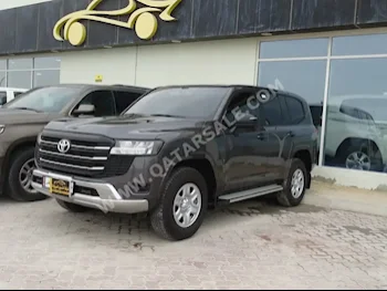 Toyota  Land Cruiser  GX  2023  Automatic  9,000 Km  6 Cylinder  Four Wheel Drive (4WD)  SUV  Gray  With Warranty