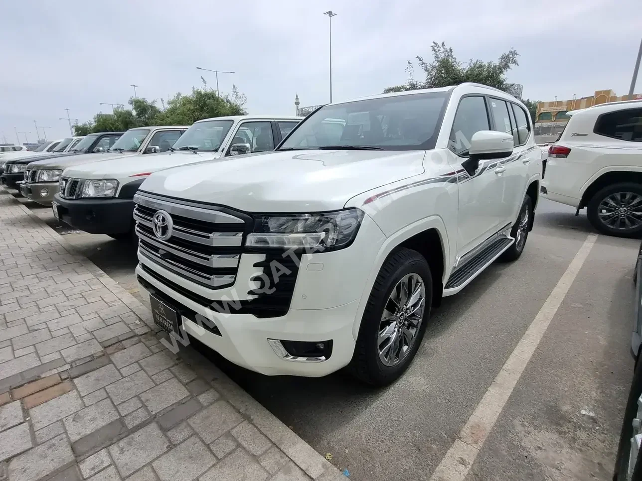 Toyota  Land Cruiser  GXR Twin Turbo  2024  Automatic  0 Km  6 Cylinder  Four Wheel Drive (4WD)  SUV  White  With Warranty