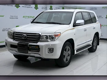 Toyota  Land Cruiser  VXR  2013  Automatic  285,600 Km  8 Cylinder  Four Wheel Drive (4WD)  SUV  White