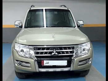 Mitsubishi  Pajero  3.5  2016  Automatic  56,000 Km  6 Cylinder  Four Wheel Drive (4WD)  SUV  Beige  With Warranty