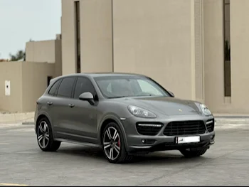 Porsche  Cayenne  GTS  2014  Automatic  111,000 Km  8 Cylinder  Four Wheel Drive (4WD)  SUV  Gray