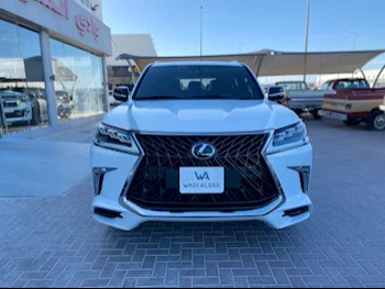 Lexus  LX  570  2018  Automatic  100,000 Km  8 Cylinder  Four Wheel Drive (4WD)  SUV  White