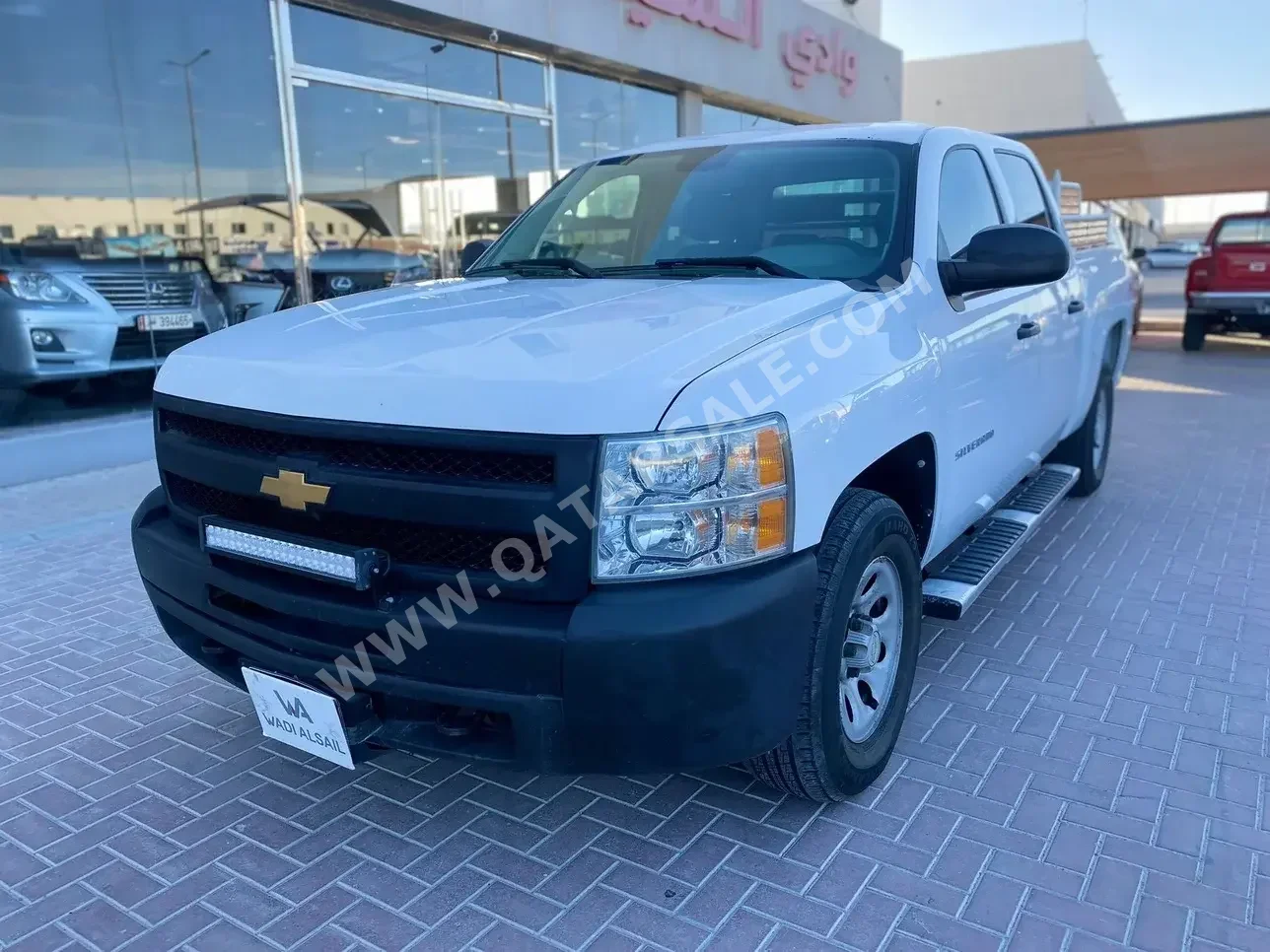 Chevrolet  Silverado  2012  Automatic  125,000 Km  8 Cylinder  Four Wheel Drive (4WD)  Pick Up  White