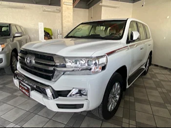 Toyota  Land Cruiser  GXR  2020  Automatic  119,000 Km  8 Cylinder  Four Wheel Drive (4WD)  SUV  White