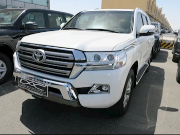 Toyota  Land Cruiser  VXR  2019  Automatic  49,000 Km  8 Cylinder  Four Wheel Drive (4WD)  SUV  White