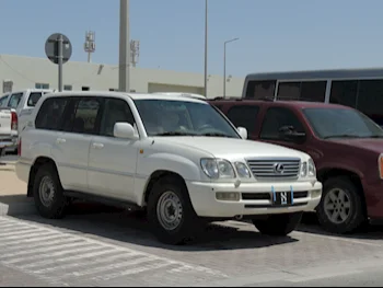 Lexus  LX  470  2006  Automatic  474,000 Km  8 Cylinder  Four Wheel Drive (4WD)  SUV  White