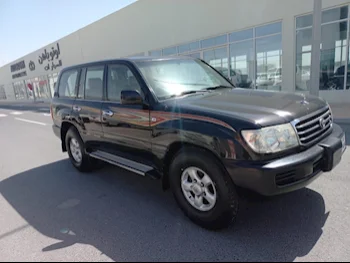 Toyota  Land Cruiser  GXR  2002  Automatic  422,000 Km  6 Cylinder  Four Wheel Drive (4WD)  SUV  Black