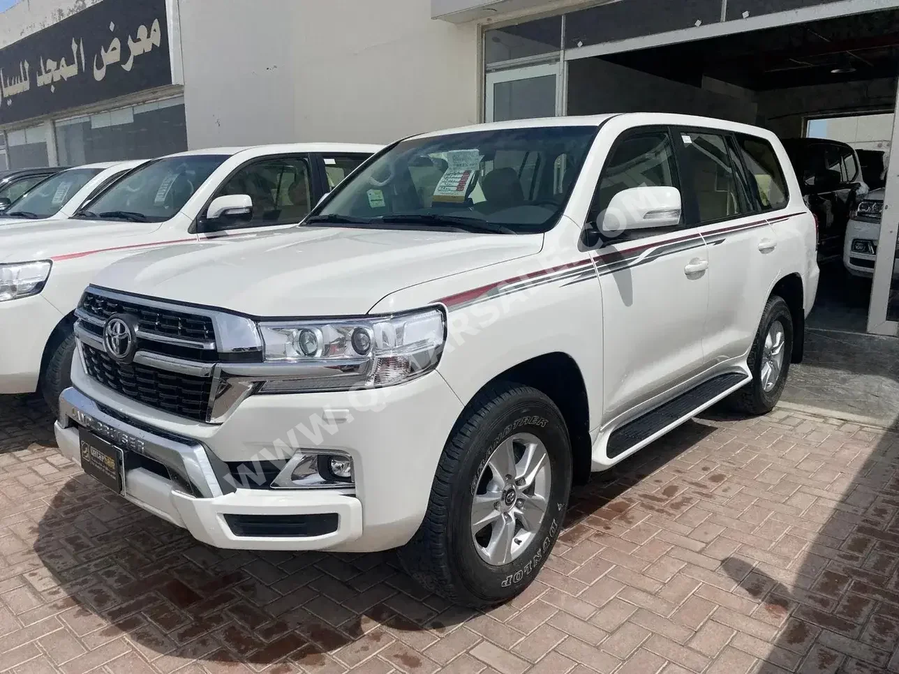 Toyota  Land Cruiser  GXR  2021  Automatic  87,000 Km  6 Cylinder  Four Wheel Drive (4WD)  SUV  White