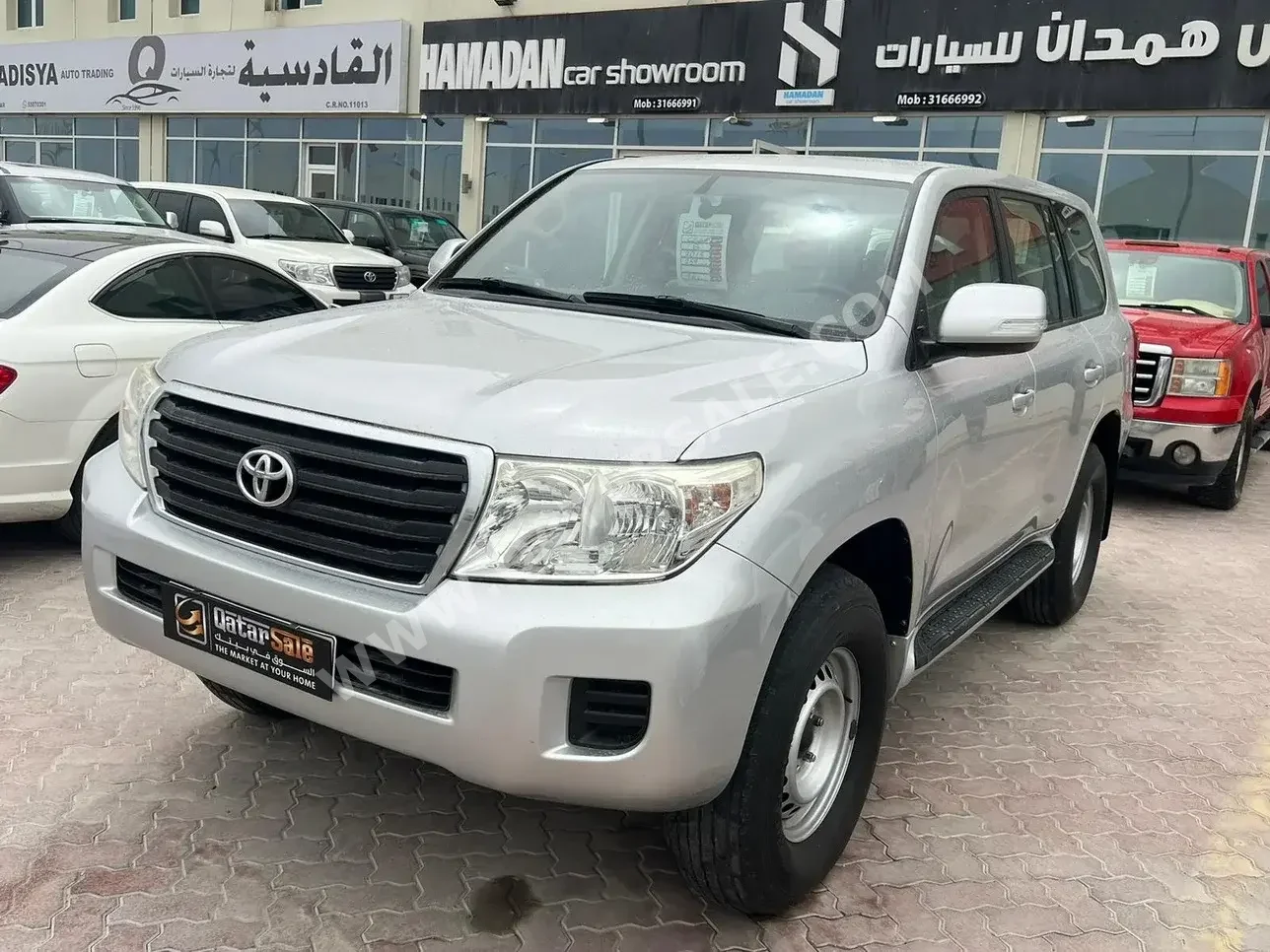 Toyota  Land Cruiser  G  2015  Automatic  259,000 Km  6 Cylinder  Four Wheel Drive (4WD)  SUV  Silver