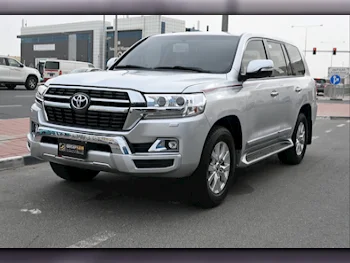 Toyota  Land Cruiser  GXR  2021  Automatic  38,000 Km  8 Cylinder  Four Wheel Drive (4WD)  SUV  Silver  With Warranty