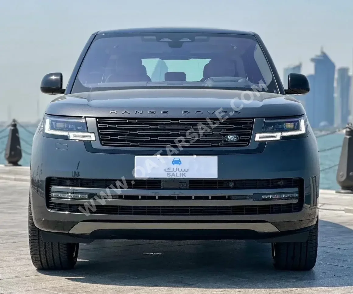 Land Rover  Range Rover Vouge  8 Cylinder  Lexury  Gray Metallic  2024