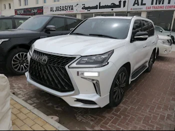 Lexus  LX  570  2018  Automatic  133,000 Km  8 Cylinder  Four Wheel Drive (4WD)  SUV  White