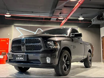 Dodge  Ram  2020  Automatic  74,000 Km  8 Cylinder  Four Wheel Drive (4WD)  Pick Up  Black