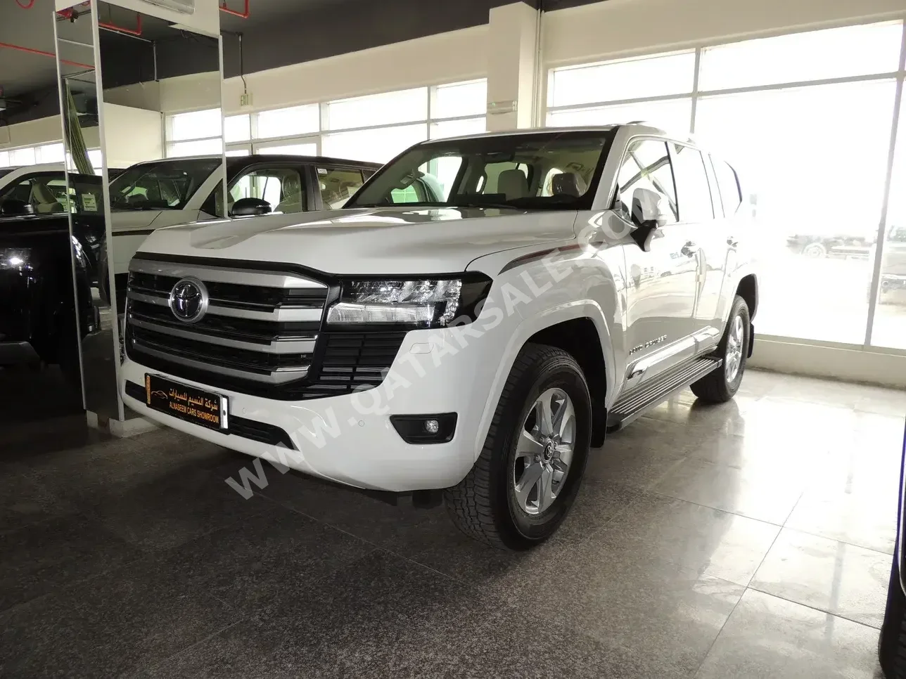 Toyota  Land Cruiser  GXR Twin Turbo  2023  Automatic  0 Km  6 Cylinder  Four Wheel Drive (4WD)  SUV  White  With Warranty