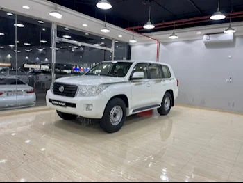 Toyota  Land Cruiser  GX  2014  Manual  278,000 Km  6 Cylinder  Four Wheel Drive (4WD)  SUV  White