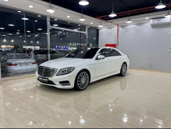 Mercedes-Benz  S-Class  400  2014  Automatic  210,000 Km  6 Cylinder  Rear Wheel Drive (RWD)  Sedan  White